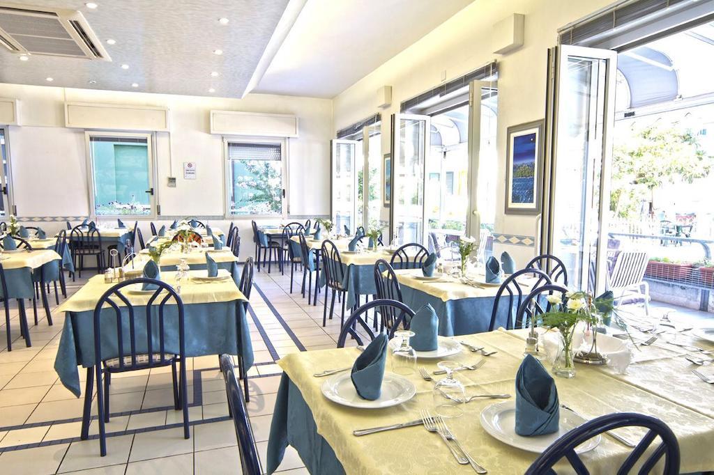 Hotel Vienna Bellaria-Igea Marina Exterior foto